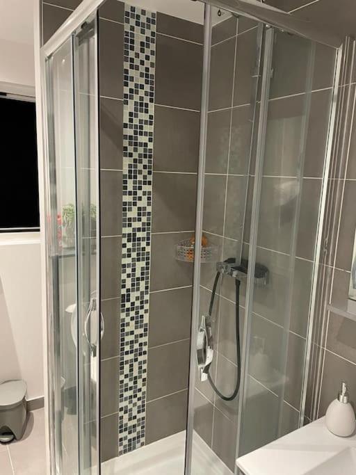 Appartement Chez Tricia Thorigny-sur-Marne Buitenkant foto